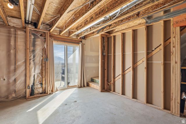 1978 N RED YEARLING DR, Saratoga Springs, UT 84045