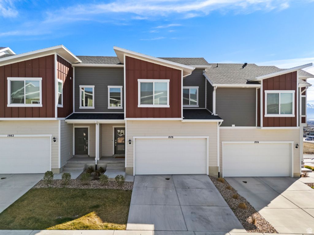 1978 N RED YEARLING DR, Saratoga Springs, UT 84045