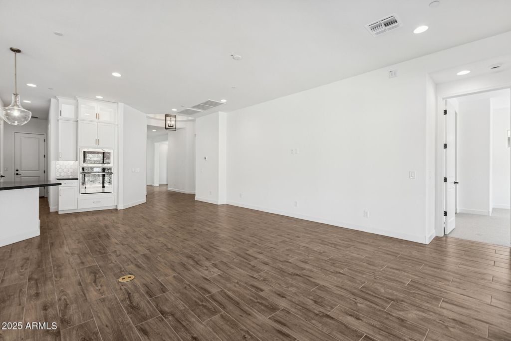 32456 N 134TH Lane, Peoria, AZ 85383 — photo 3