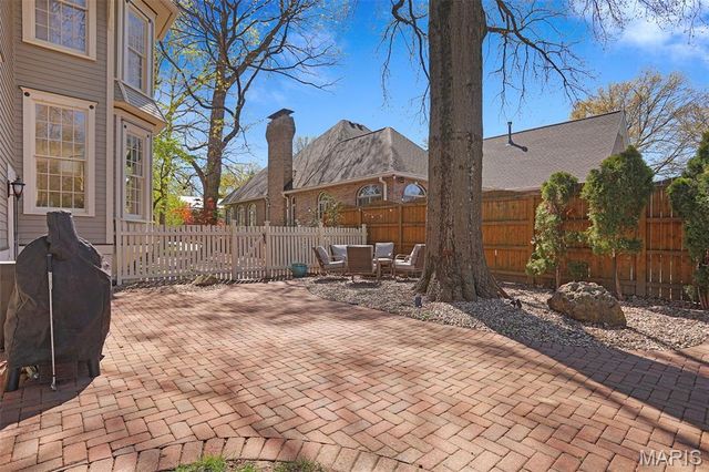 805 Saint Louis Street, Edwardsville, IL 62025
