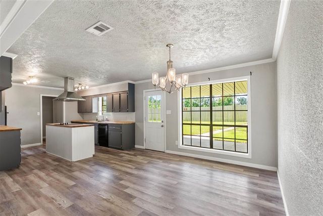 2606 Mary Drive, Sulphur, LA 70665