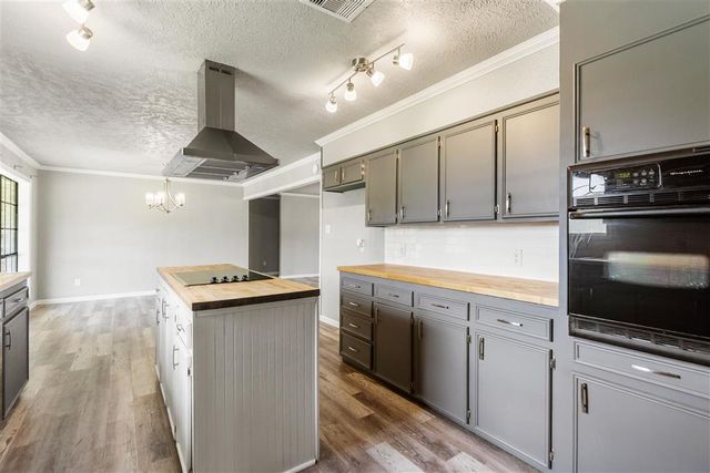 2606 Mary Drive, Sulphur, LA 70665