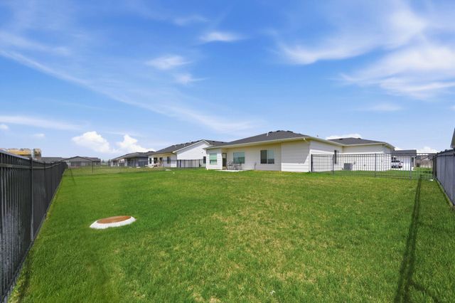 1017 Long Path St, Goddard, KS 67052