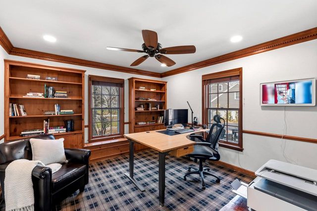 9940 Lamplighter LANE, Mequon, WI 53092