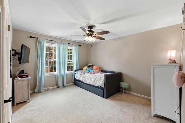 9940 Lamplighter LANE, Mequon, WI 53092