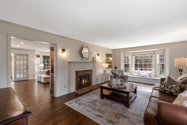 9940 Lamplighter LANE, Mequon, WI 53092