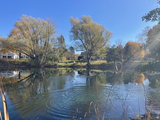 9940 Lamplighter LANE, Mequon, WI 53092
