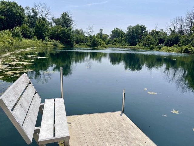 9940 Lamplighter LANE, Mequon, WI 53092