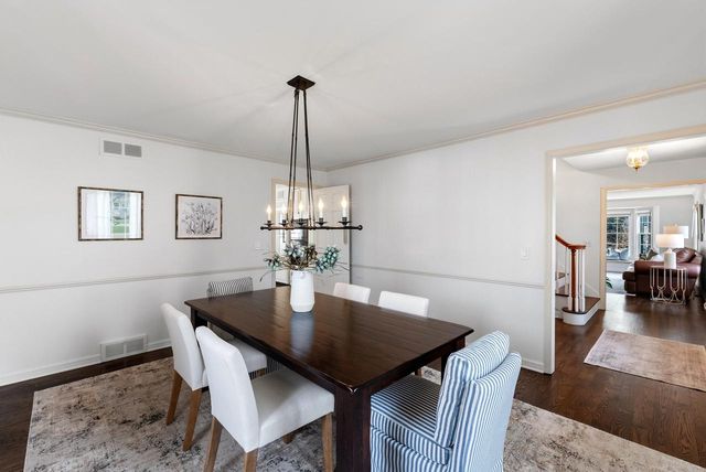 9940 Lamplighter LANE, Mequon, WI 53092