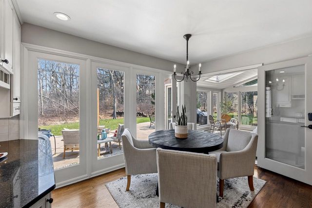 9940 Lamplighter LANE, Mequon, WI 53092