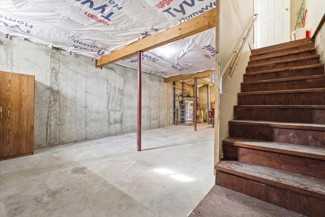 180 Spruce Street A, Manchester, NH 03103