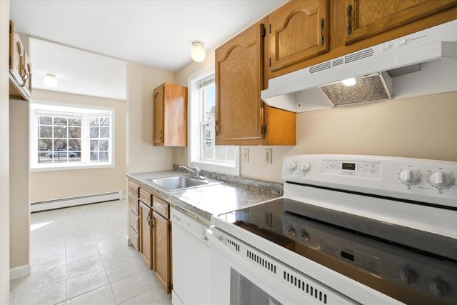 180 Spruce Street A, Manchester, NH 03103