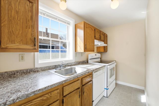 180 Spruce Street A, Manchester, NH 03103