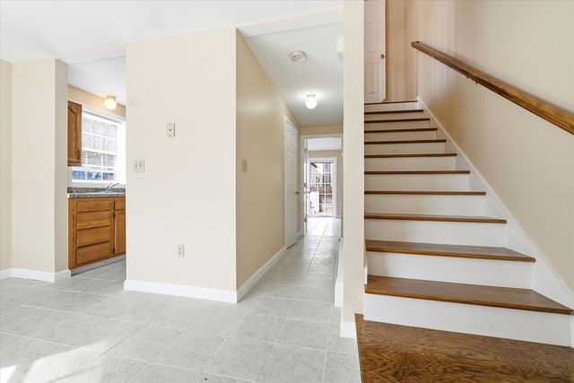 180 Spruce Street A, Manchester, NH 03103