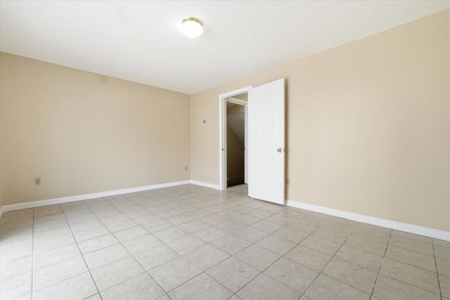 180 Spruce Street A, Manchester, NH 03103