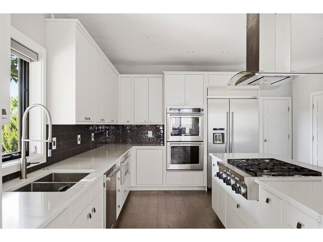 938 Signal Ct, Timnath, CO 80547