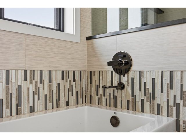 938 Signal Ct, Timnath, CO 80547
