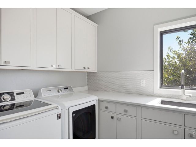 938 Signal Ct, Timnath, CO 80547