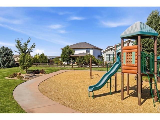 938 Signal Ct, Timnath, CO 80547