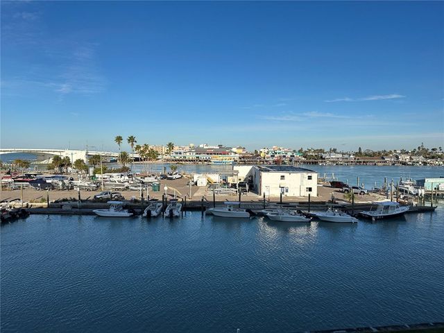 1 KEY CAPRI 303W, Treasure Island, FL 33706