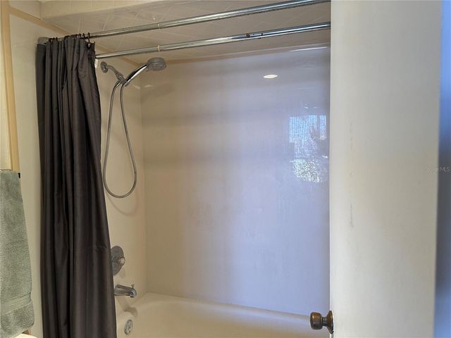 1 KEY CAPRI 303W, Treasure Island, FL 33706