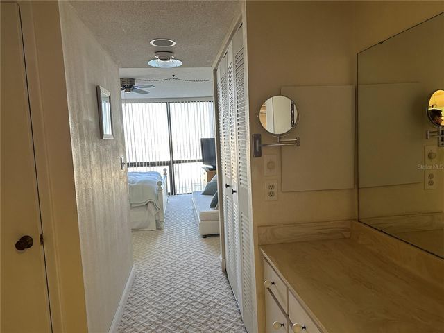 1 KEY CAPRI 303W, Treasure Island, FL 33706