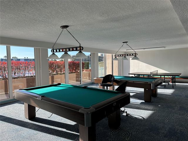 1 KEY CAPRI 303W, Treasure Island, FL 33706