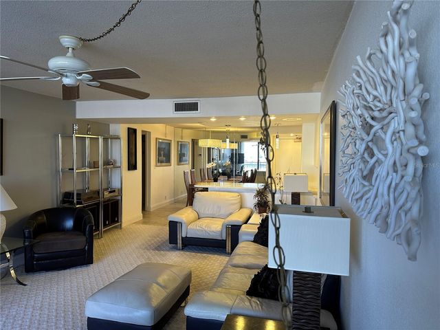 1 KEY CAPRI 303W, Treasure Island, FL 33706