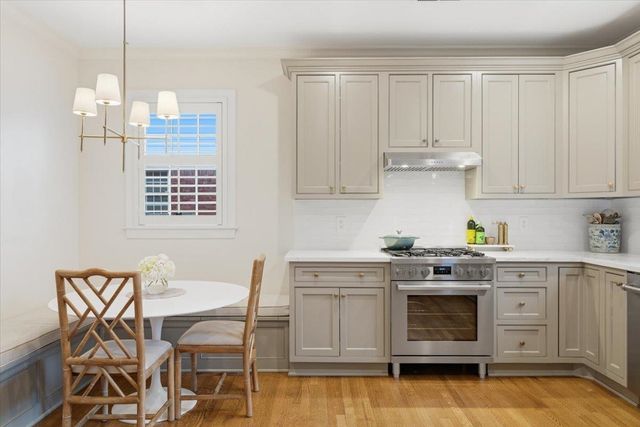 176 BELHAVEN ST, Memphis, TN 38117