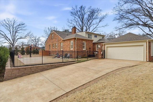 176 BELHAVEN ST, Memphis, TN 38117