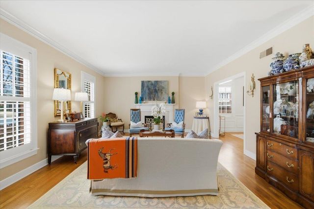 176 BELHAVEN ST, Memphis, TN 38117