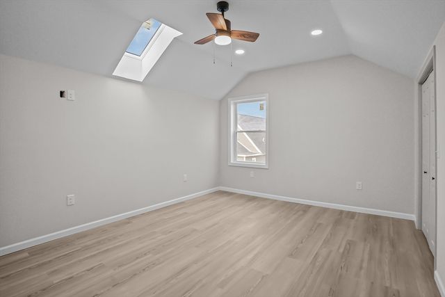 53 Comstock Av, Providence, RI 02907