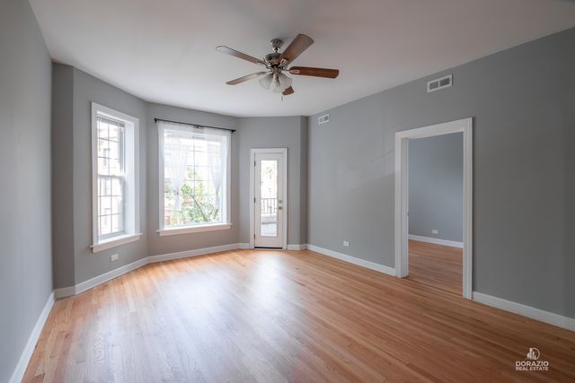 6111 S Eberhart Avenue, Chicago, IL 60637