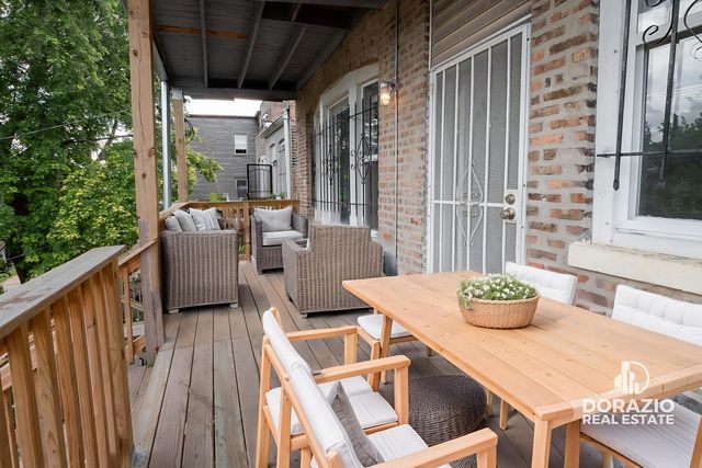 6111 S Eberhart Avenue, Chicago, IL 60637