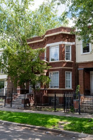 6111 S Eberhart Avenue, Chicago, IL 60637
