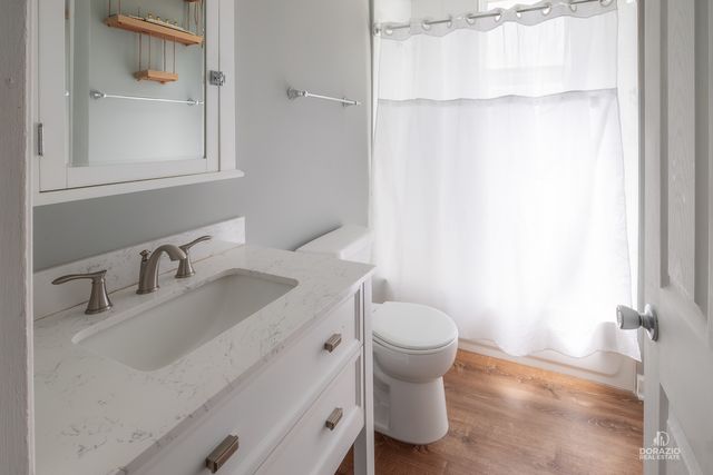 6111 S Eberhart Avenue, Chicago, IL 60637