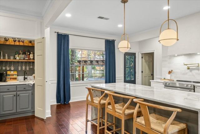 1863 BROOKSEDGE DR, Germantown, TN 38138