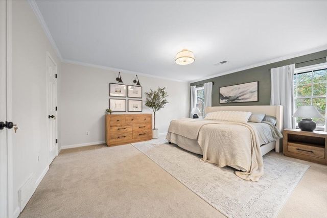 1863 BROOKSEDGE DR, Germantown, TN 38138