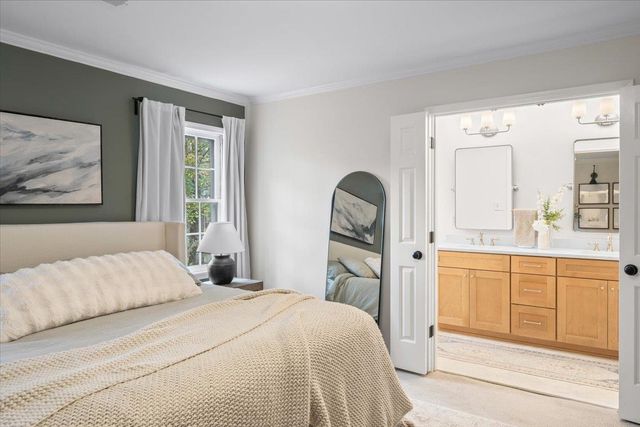 1863 BROOKSEDGE DR, Germantown, TN 38138