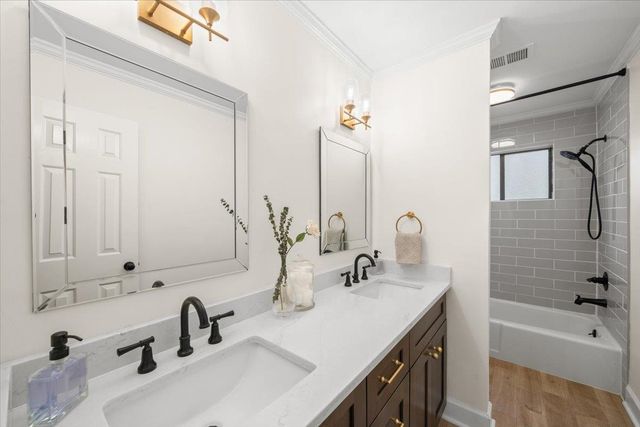 1863 BROOKSEDGE DR, Germantown, TN 38138