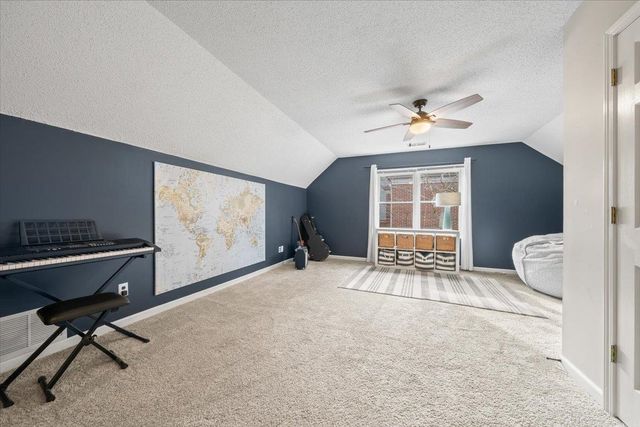 1863 BROOKSEDGE DR, Germantown, TN 38138