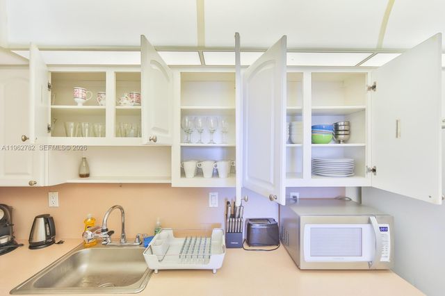 19370 Collins Ave 622, Sunny Isles Beach, FL 33160