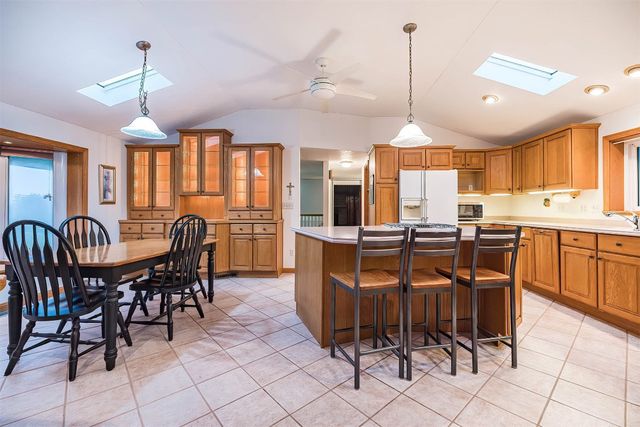 7451 WHITE BIRCH Lane, Erie, PA 16509