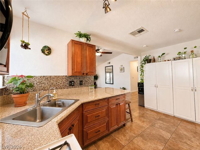 1723 Candice, Las Vegas, NV 89156