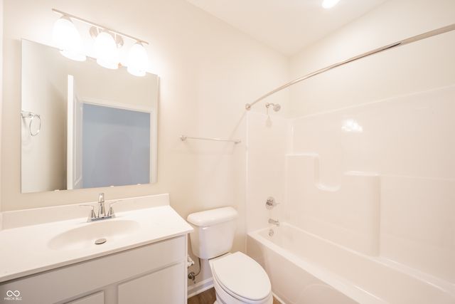 6204 Fairview Drive, Mccordsville, IN 46055