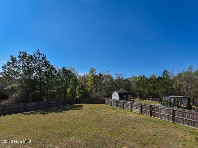 195 Dairy Court, Raeford, NC 28376