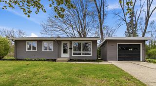 7405 Eaton LANE, Milwaukee, WI 53129