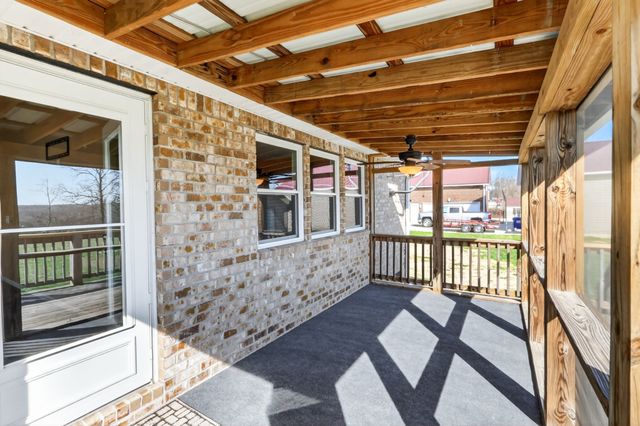 667 Northup Rd, Portland, TN 37148