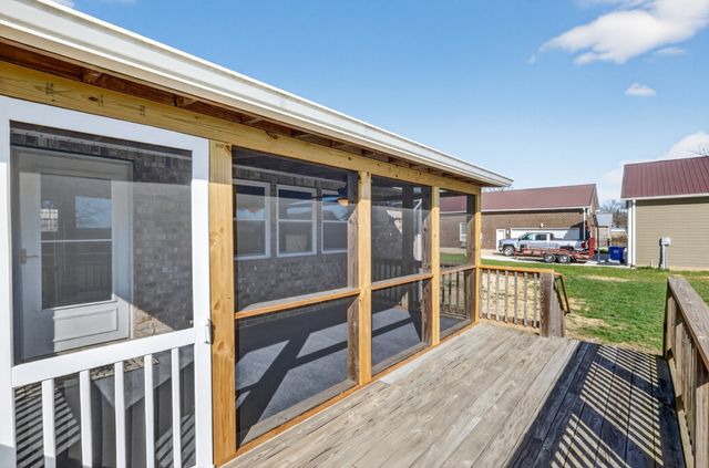 667 Northup Rd, Portland, TN 37148