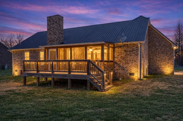 667 Northup Rd, Portland, TN 37148